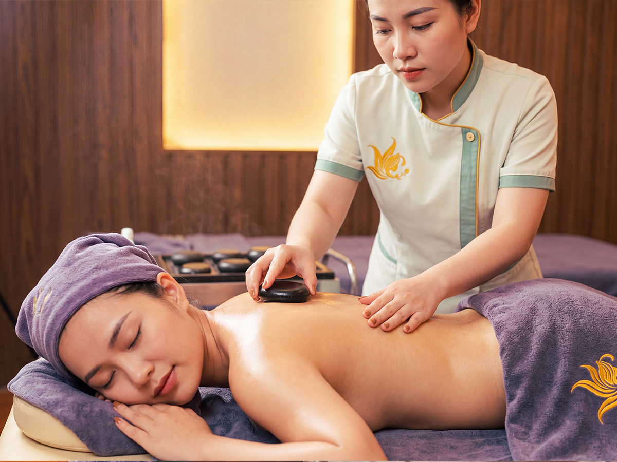 Massage Đá Nóng