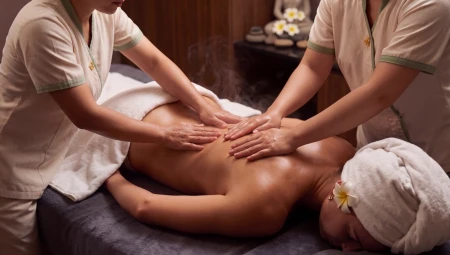 Massage toàn thân: Lợi ích và quy trình chuẩn